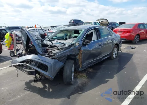 2017 Volkswagen Passat 1.8T S z USA, uszkodzony, nr VIN 1VWAT7A34HC019686